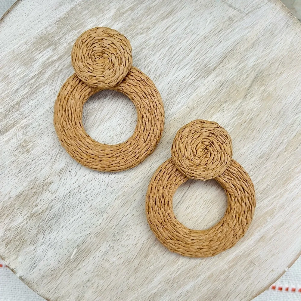 NWT Khaki Natural Raffia Chunky Door Knocker Earrings | Post Back | Boutique